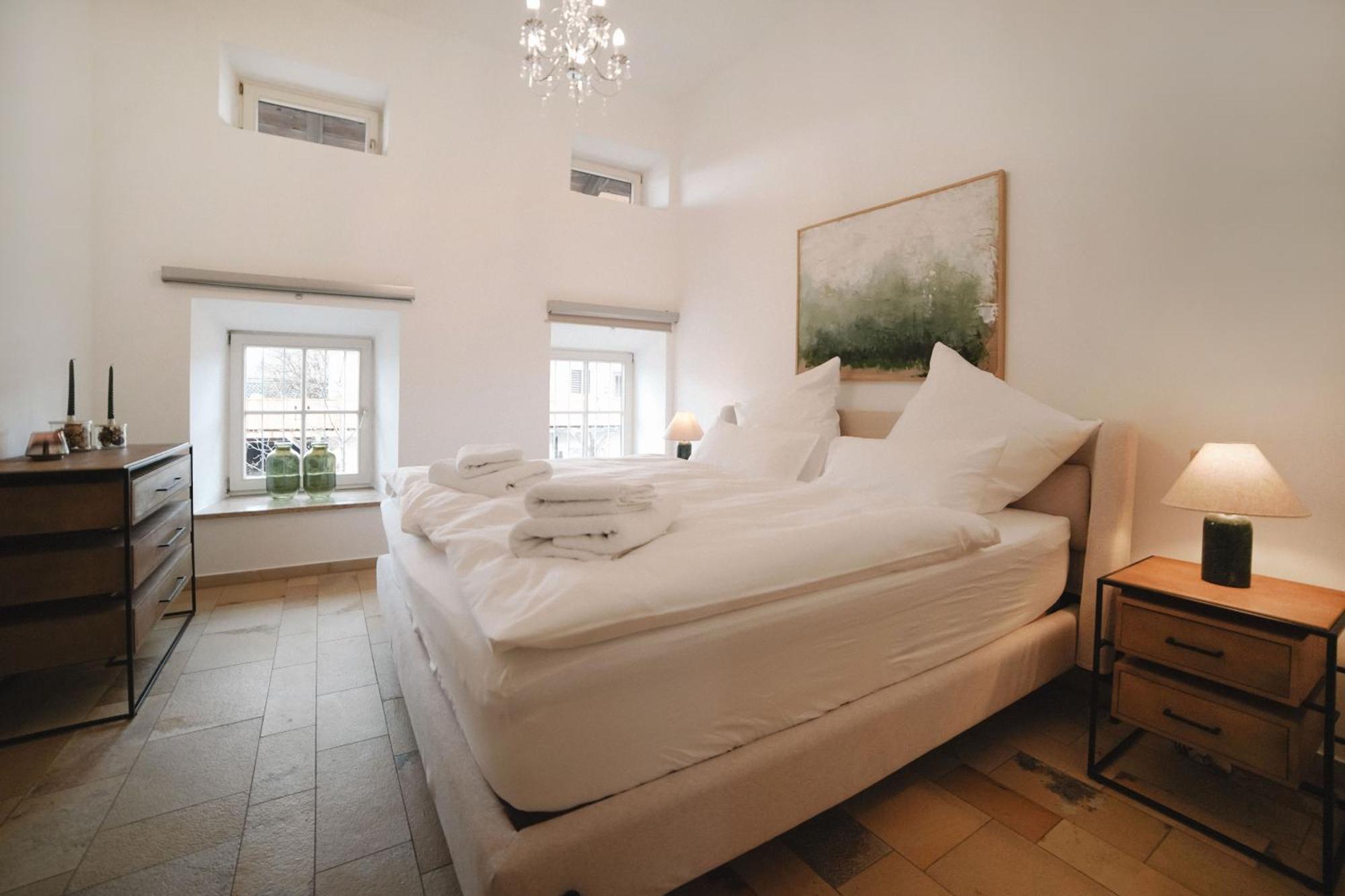 Loewenherz Homes Luxury Apartment - Stadt- Und Seenaehe - Fellnasenfreundlich - Lichtdurchflutet Stephanskirchen Luaran gambar